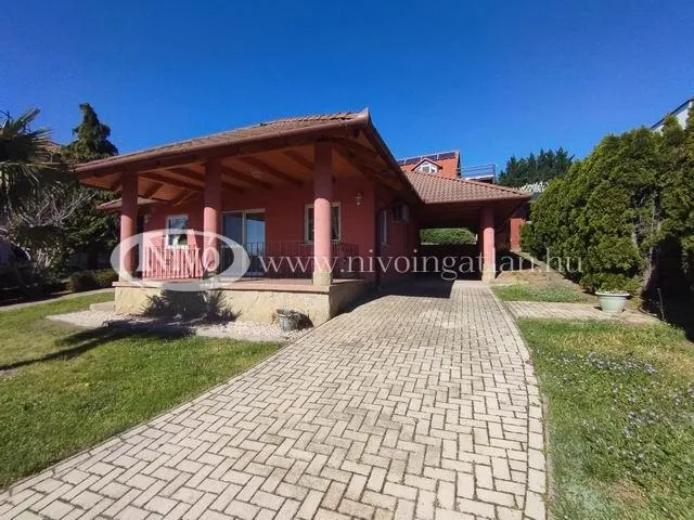 Kiadó ház Balatonalmádi 70 nm