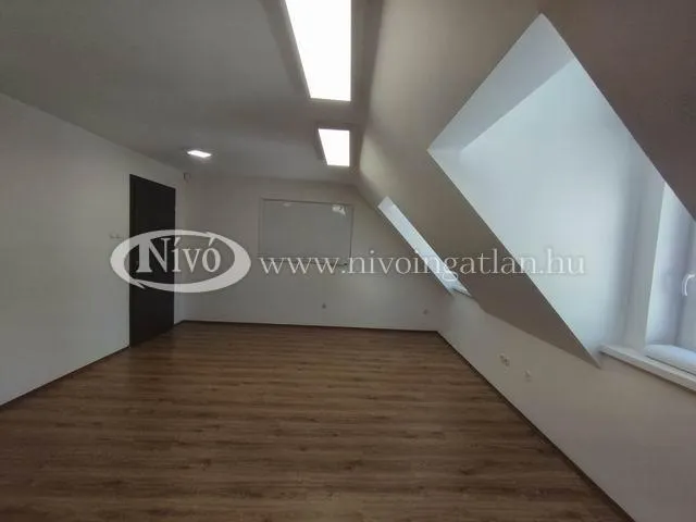 Kiadó kereskedelmi és ipari ingatlan Veszprém 26 nm