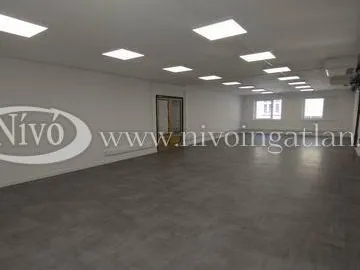 Kiadó kereskedelmi és ipari ingatlan Veszprém 112 nm