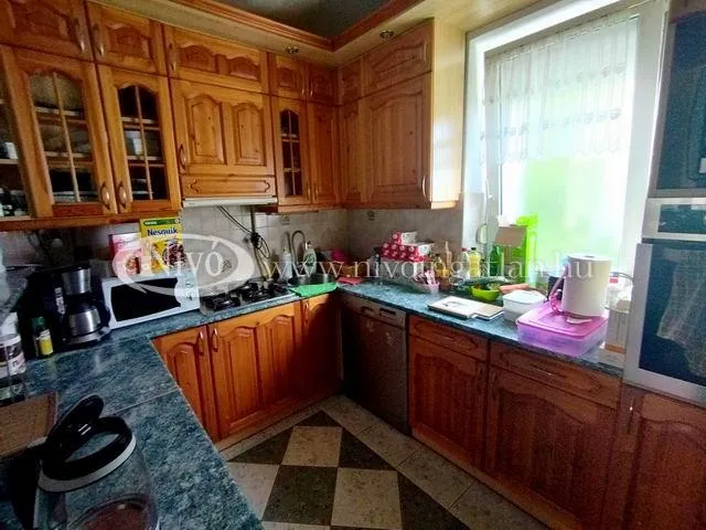 Kiadó ház Nemesvámos 200 nm