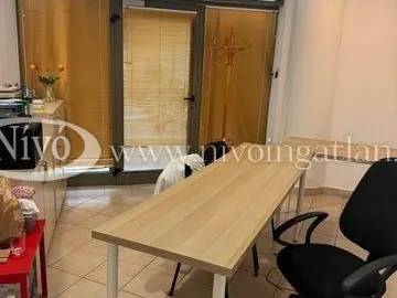 Kiadó kereskedelmi és ipari ingatlan Veszprém 13 nm