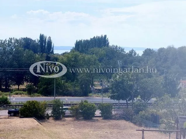 Eladó ház Csopak 166 nm