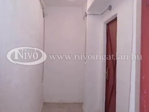 Kiadó kereskedelmi és ipari ingatlan Veszprém 10 nm