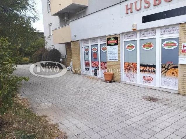 Kiadó kereskedelmi és ipari ingatlan Veszprém 40 nm