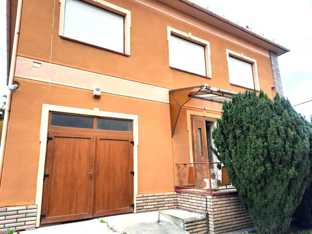 Eladó ház Alsónémedi 208 nm