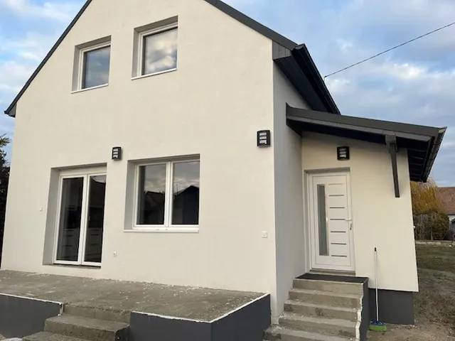 Eladó ház Tököl, Papkert 104 nm