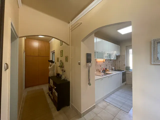 Eladó lakás Tiszaújváros, Árkád-sor 58 nm