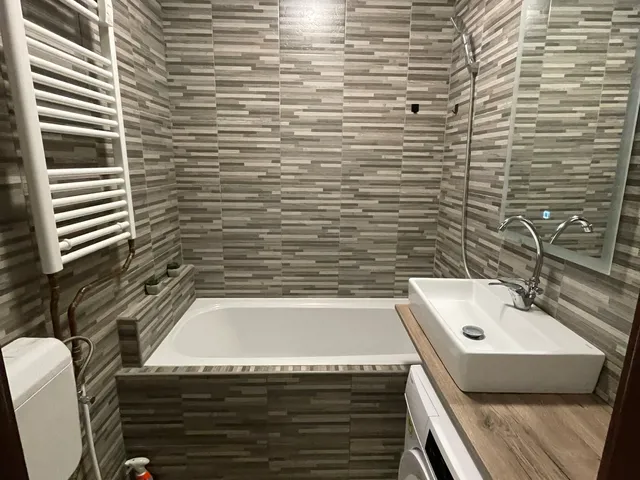 Eladó lakás Tiszaújváros 35 nm