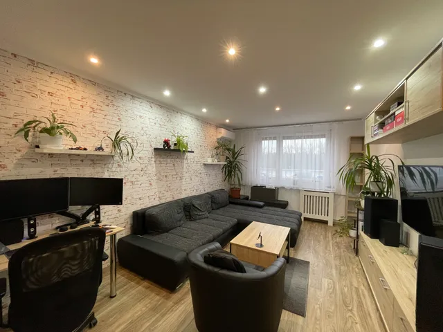 Eladó lakás Tiszaújváros 51 nm