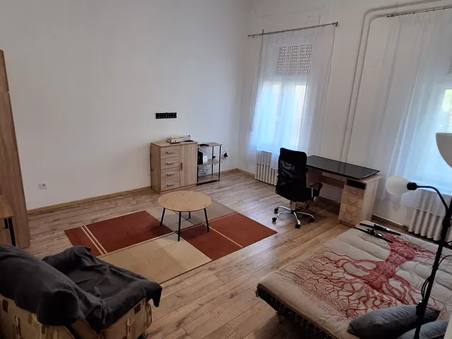 Kiadó lakás Szeged, Belváros, Kálvin Tér 70 nm