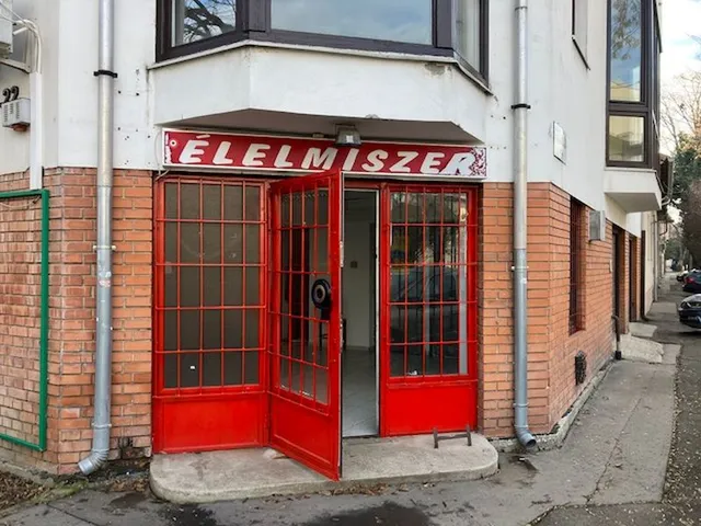 Eladó kereskedelmi és ipari ingatlan Szeged, Felsőváros 40 nm