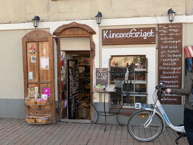 Eladó kereskedelmi és ipari ingatlan Szeged, Belváros 60 nm