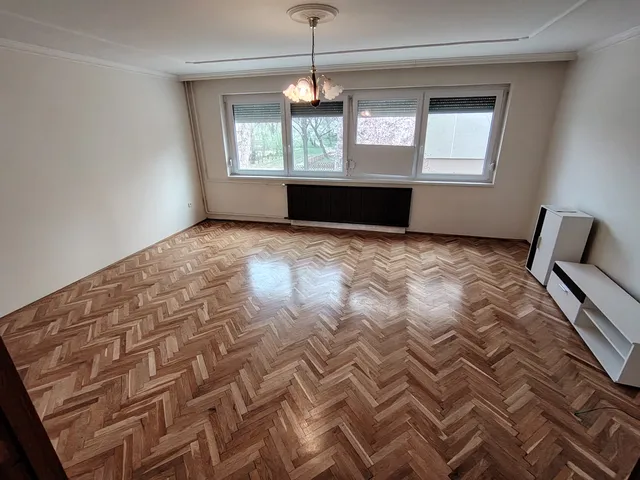 Eladó lakás Szeged, Fodorkert, Murányi utca 130 nm