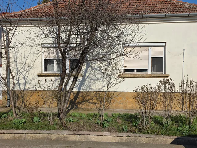 Eladó ház Deszk 100 nm