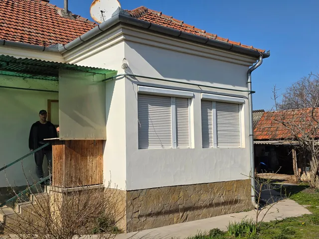 Eladó ház Deszk 100 nm