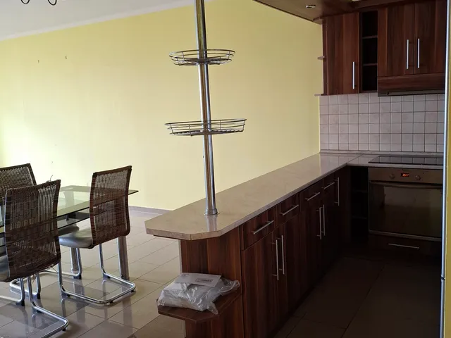Kiadó kereskedelmi és ipari ingatlan Miskolc, Belváros 119 nm