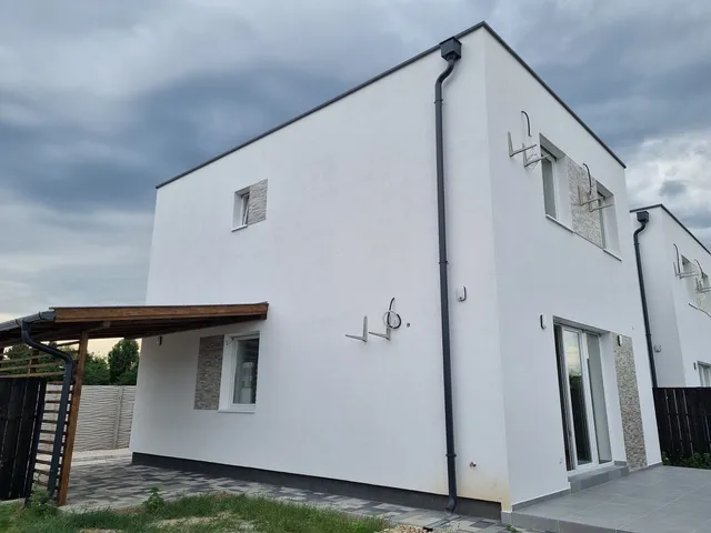 Eladó ház Vecsés, Felsőhalom 114 nm