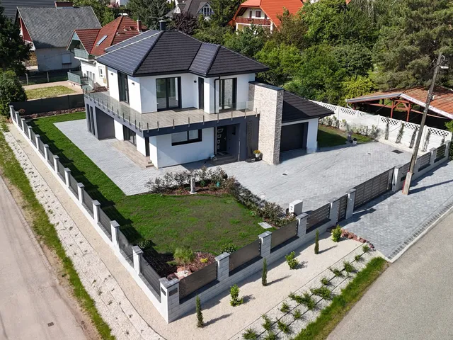 Eladó ház Balatonalmádi 183 nm