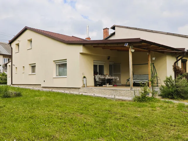 Eladó ház Balatonalmádi, Vörösberény 100 nm