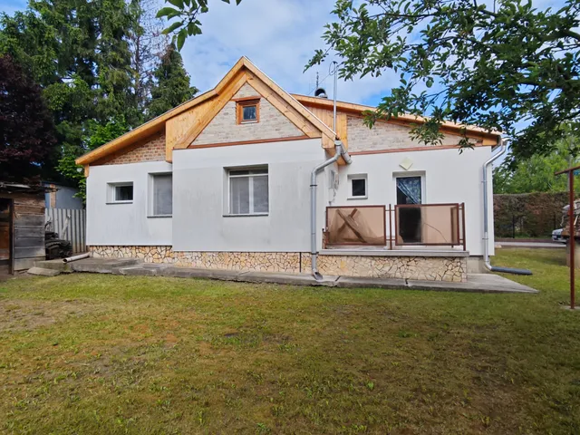 Eladó ház Balatonfűzfő 64 nm
