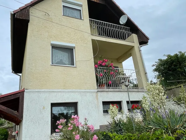 Eladó üdülő és hétvégi ház Balatonalmádi, Öreghegy 92 nm