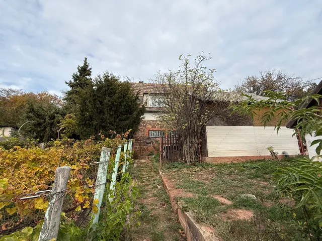 Eladó üdülő és hétvégi ház Felsőörs 45 nm