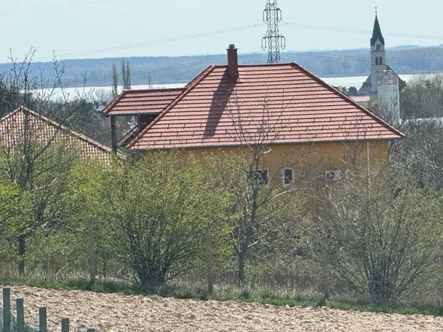 Eladó telek Cserszegtomaj 1984 nm