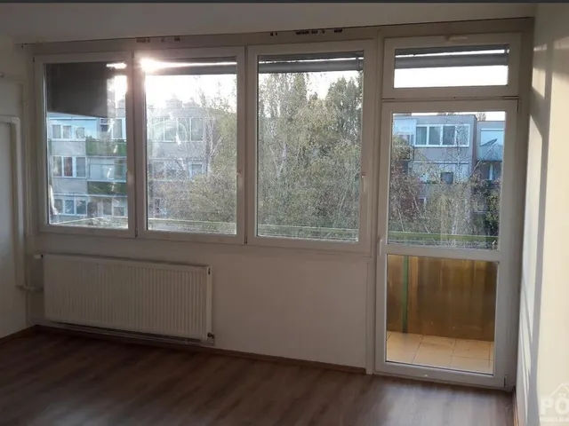 Kiadó lakás Szob 62 nm