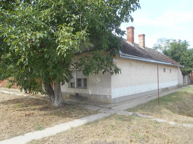 Eladó ház Kondoros, Dózsa György utca 24 93 nm