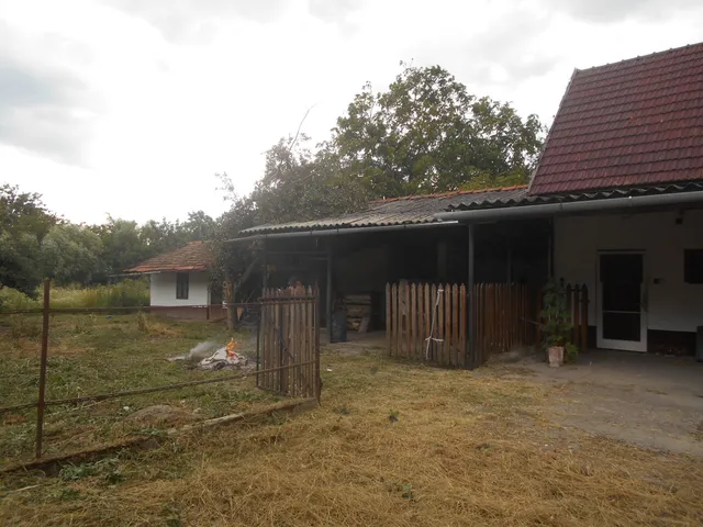Eladó ház Sarkad 140 nm