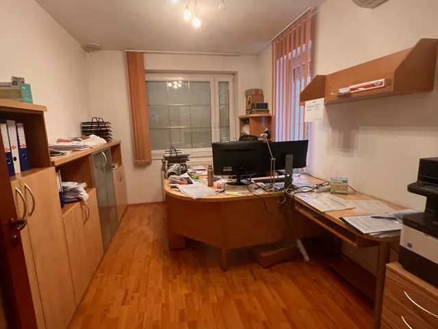 Kiadó kereskedelmi és ipari ingatlan Kistarcsa, Fenyvesliget 77 nm