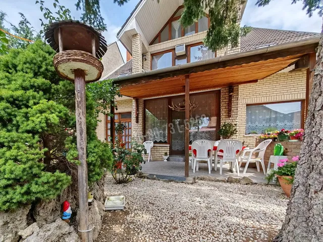 Eladó ház Eger, Tetemvár 174 nm