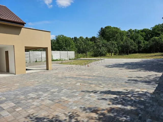 Eladó lakás Eger, Maklárihóstya 70 nm