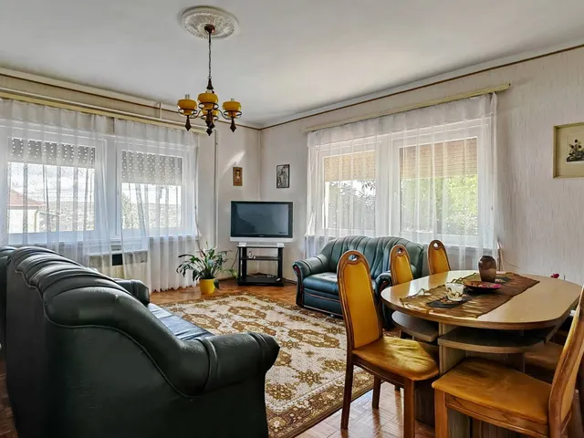 Eladó ház Eger, Hajdúhegy 183 nm