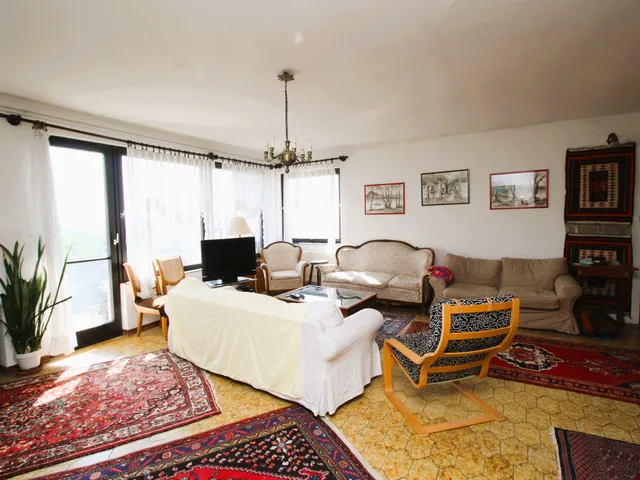 Eladó lakás Budapest III. kerület, Táborhegy 109 nm