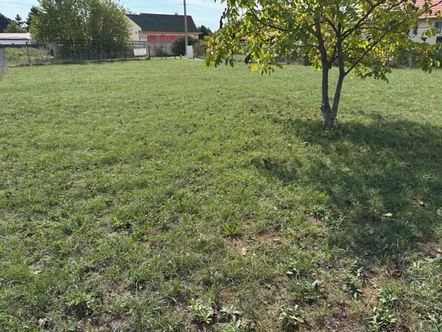 Eladó telek Balatonkenese 801 nm