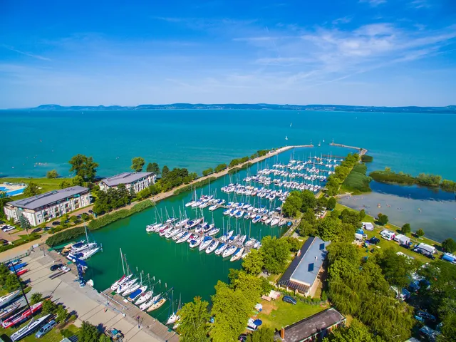 Eladó üdülő és hétvégi ház Balatonszemes 164 nm