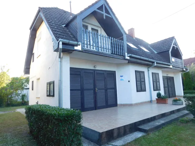 Eladó üdülő és hétvégi ház Szántód 130 nm