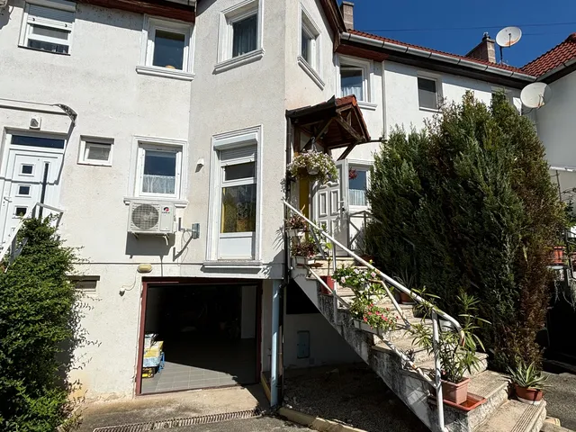 Eladó lakás Siófok, Ipartelep 125 nm