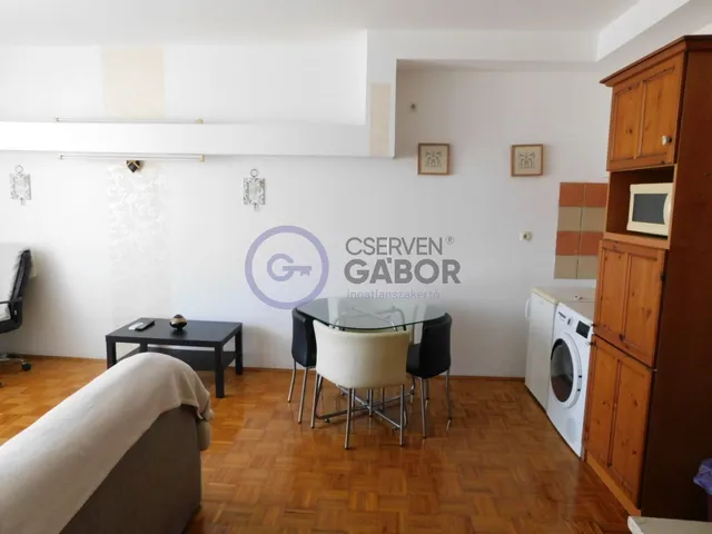 Eladó lakás Debrecen, Egyetemváros 43 nm