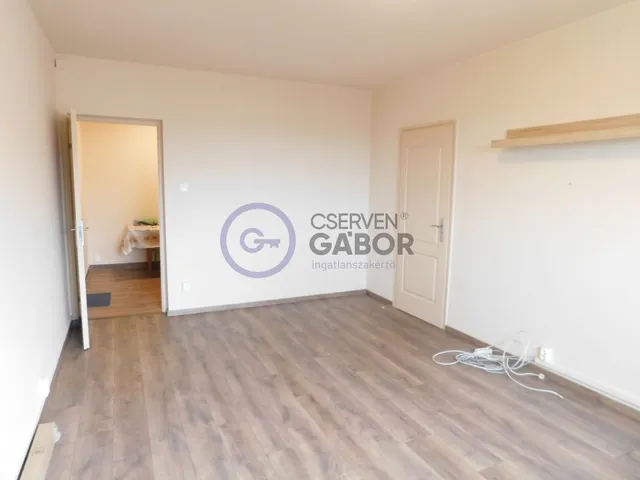Eladó lakás Debrecen, Újkert 71 nm
