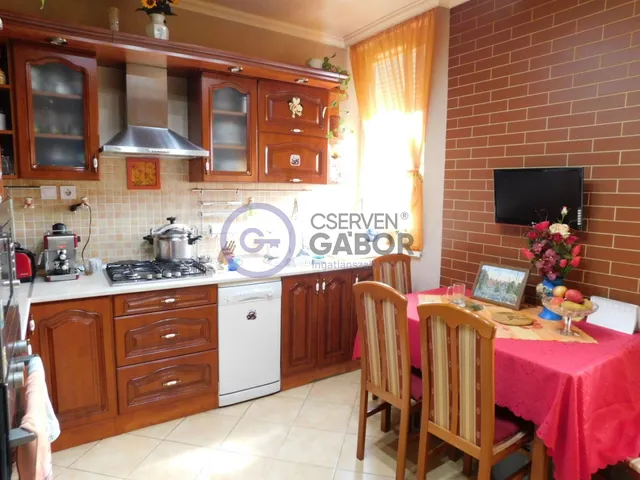 Eladó lakás Debrecen, Libakert 51 nm