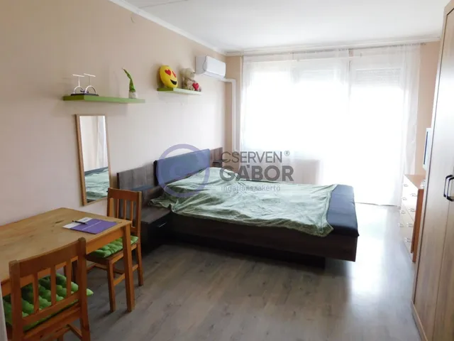 Eladó lakás Debrecen, Újkert 29 nm