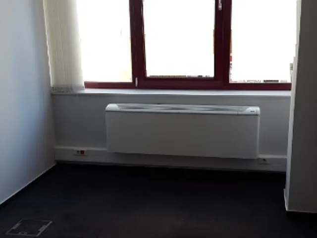 Kiadó kereskedelmi és ipari ingatlan Győr, Szabadhegy 15 nm