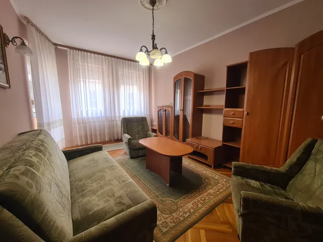 Kiadó lakás Győr, Belváros, Rákóczi 45 nm