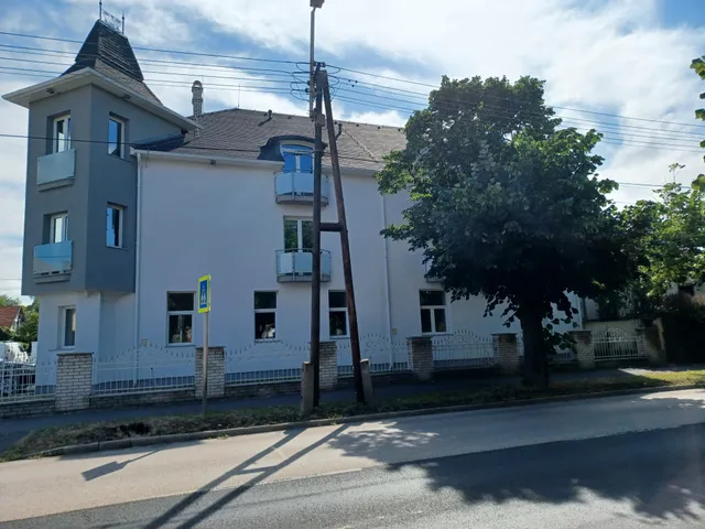 Eladó kereskedelmi és ipari ingatlan Győr, Nádorváros 625 nm