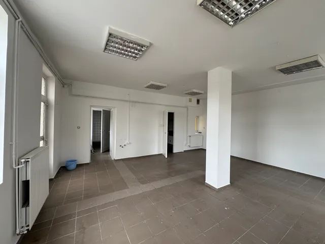 Kiadó kereskedelmi és ipari ingatlan Győr, Újváros 60 nm