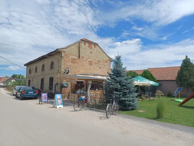 Kiadó kereskedelmi és ipari ingatlan Rábapatona 100 nm