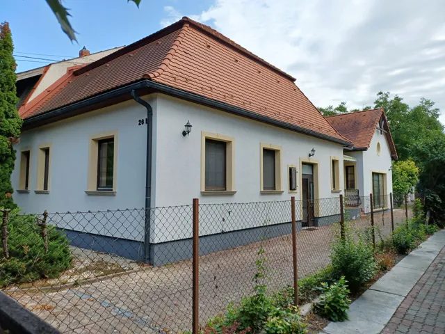 Kiadó ház Győr, Révfalu 120 nm