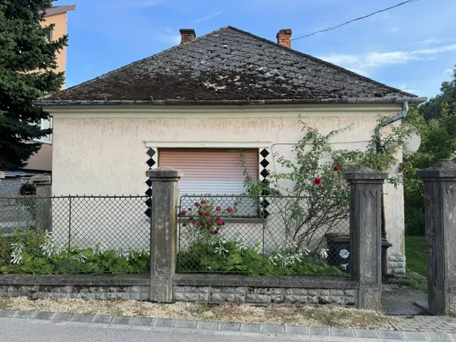 Eladó ház Vének 100 nm